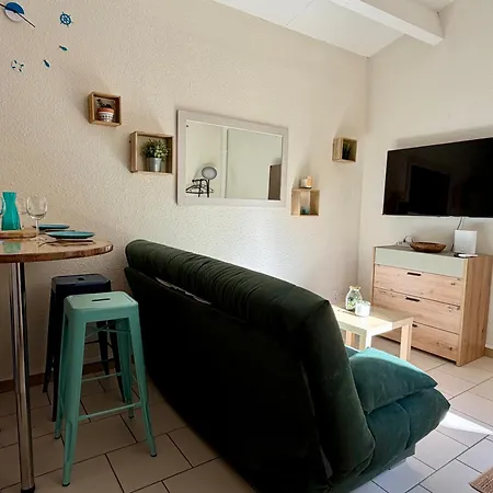 2 A 4 Personnes Clim Wifi Terrasse Parking *