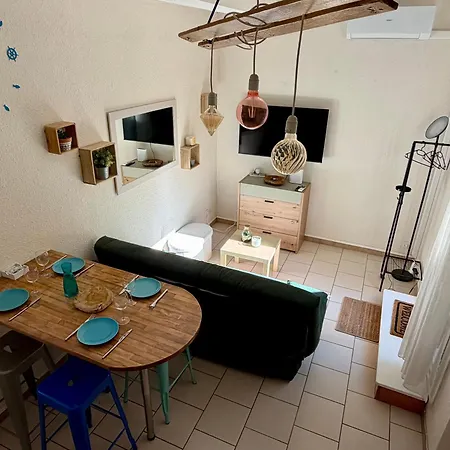 2 A 4 Personnes Clim Wifi Terrasse Parking אגדה